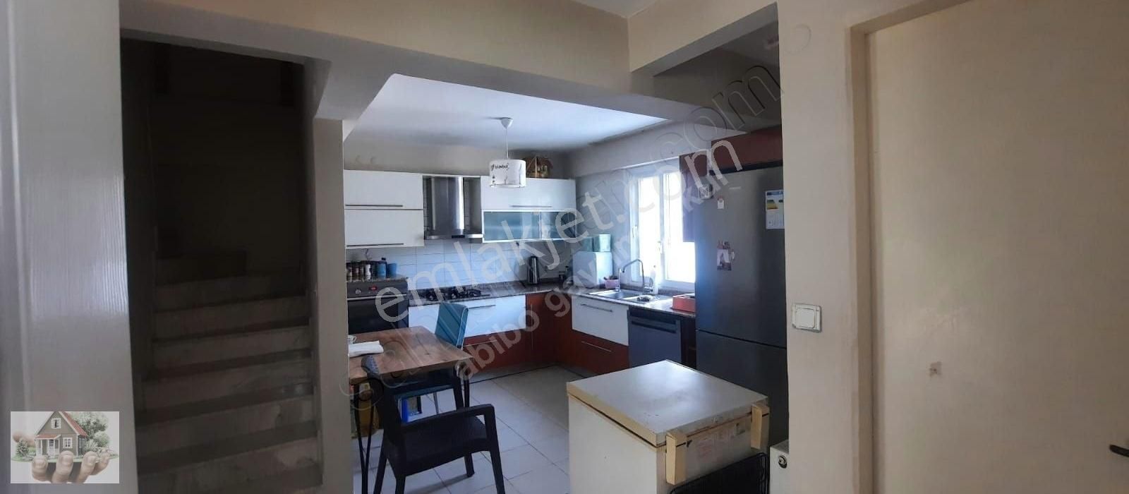 Abibodan Urlada Bahceli Mustakıl Ev - Görsel 15