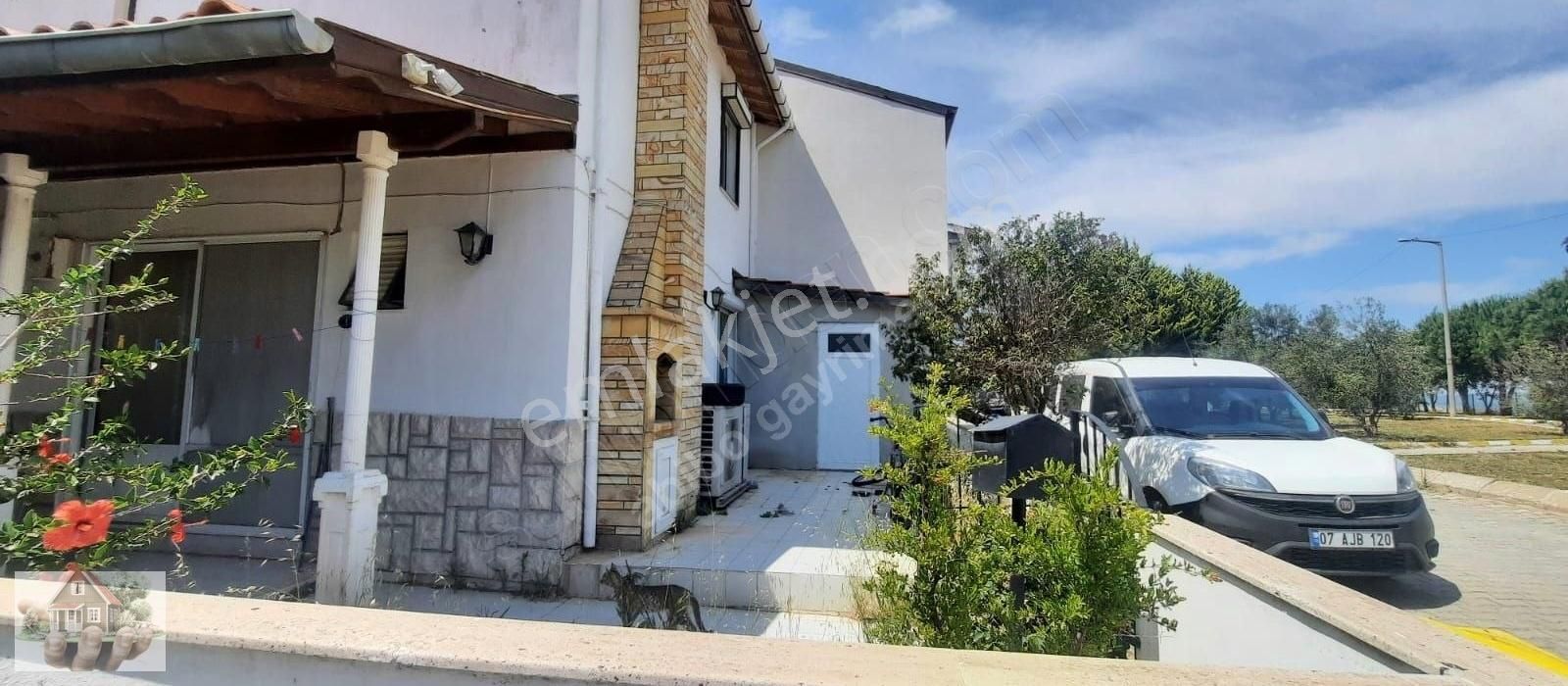 Abibodan Urlada Bahceli Mustakıl Ev - Görsel 5