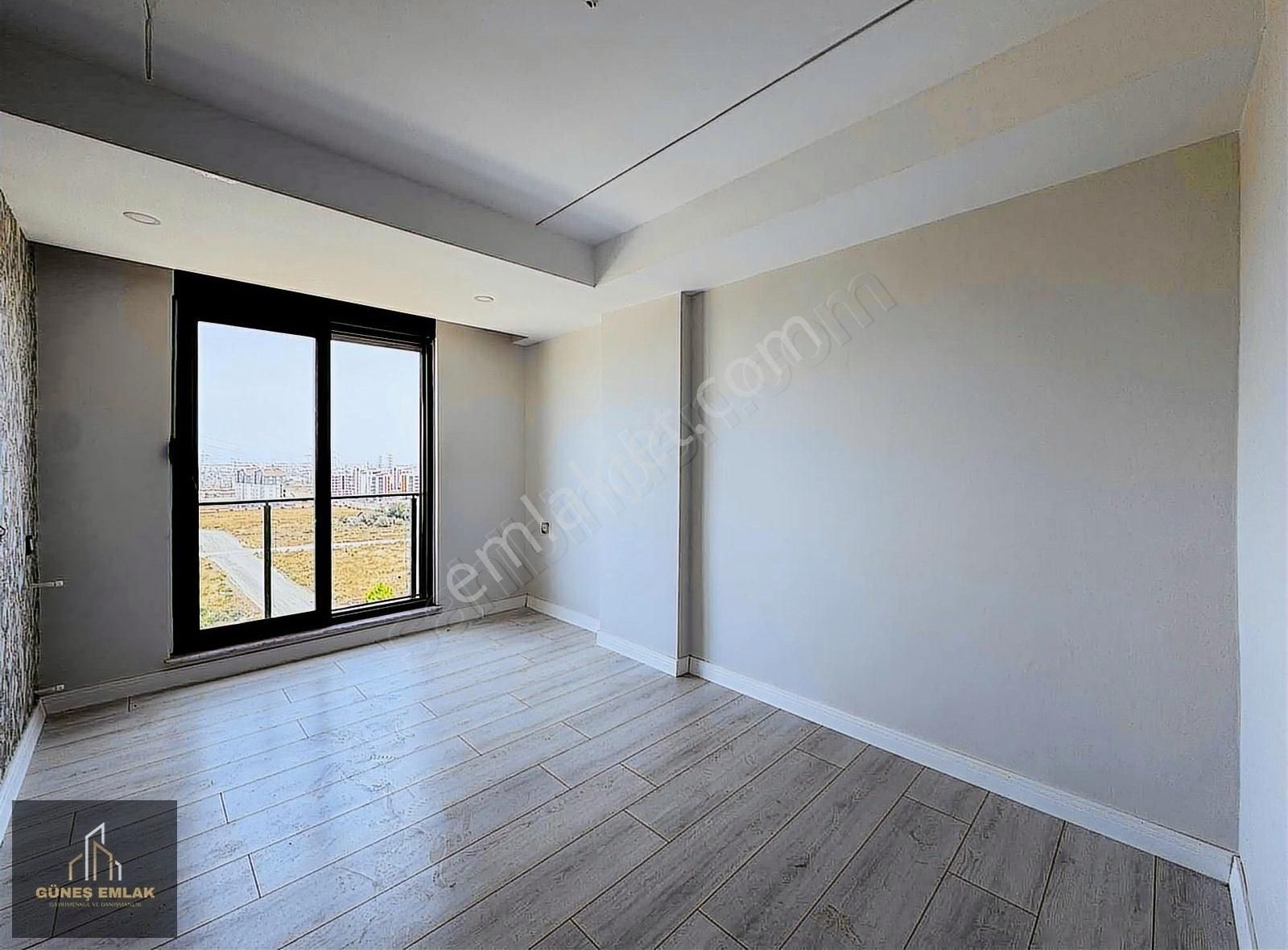 Görülmeye Değer Satılık Daire 1+1 - Görsel 2