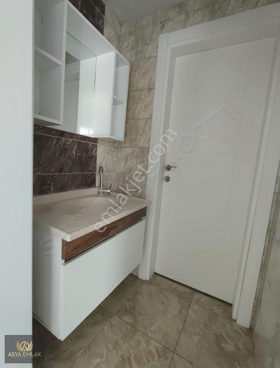 Asya Emlak'tan Adliye Kto Hastane Yakını 3+1 Arakat Boş Daire