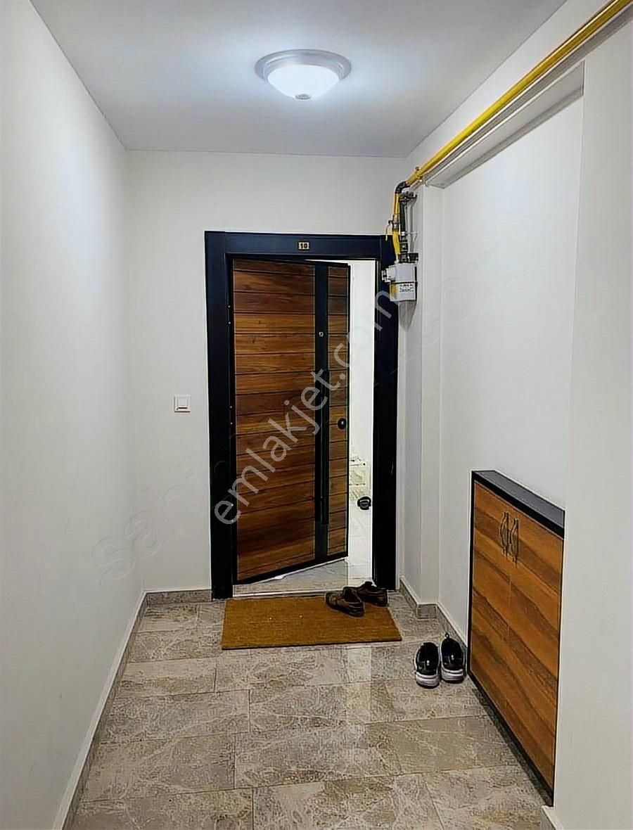Yunuseli Mah.site İçerisinde Satılık 3+1 Daire.