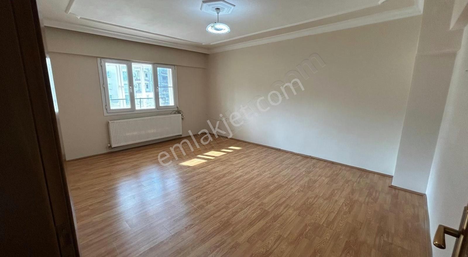 Kiralık 3+1 Doğalgaz Lı