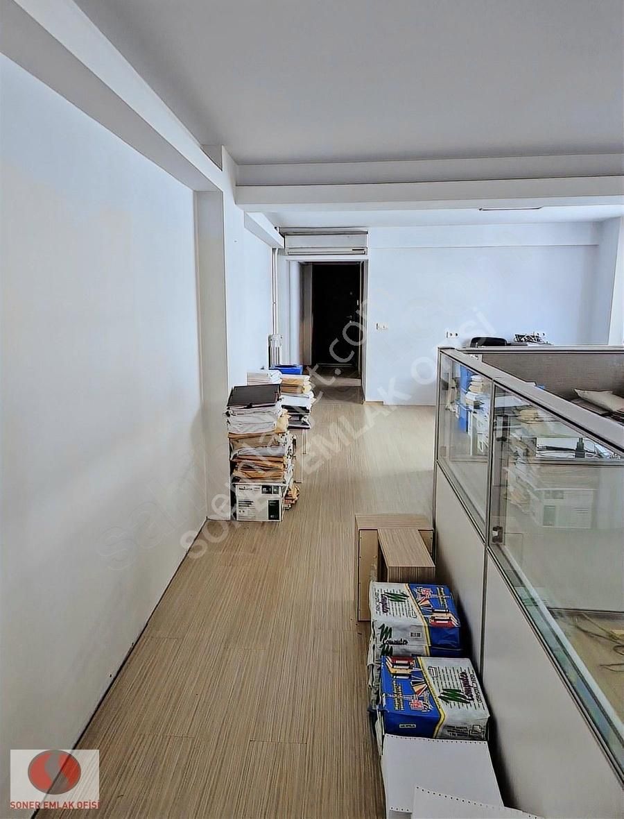 Kadıköy Altıyolda Ana Caddede Köşe 1 Kat Satılık Ofis - Görsel 23