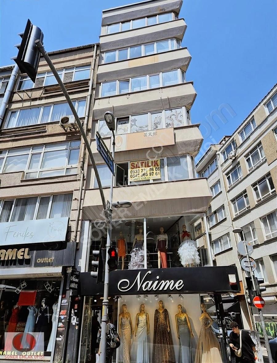 Kadıköy Altıyolda Ana Caddede Köşe 1 Kat Satılık Ofis - Görsel 19