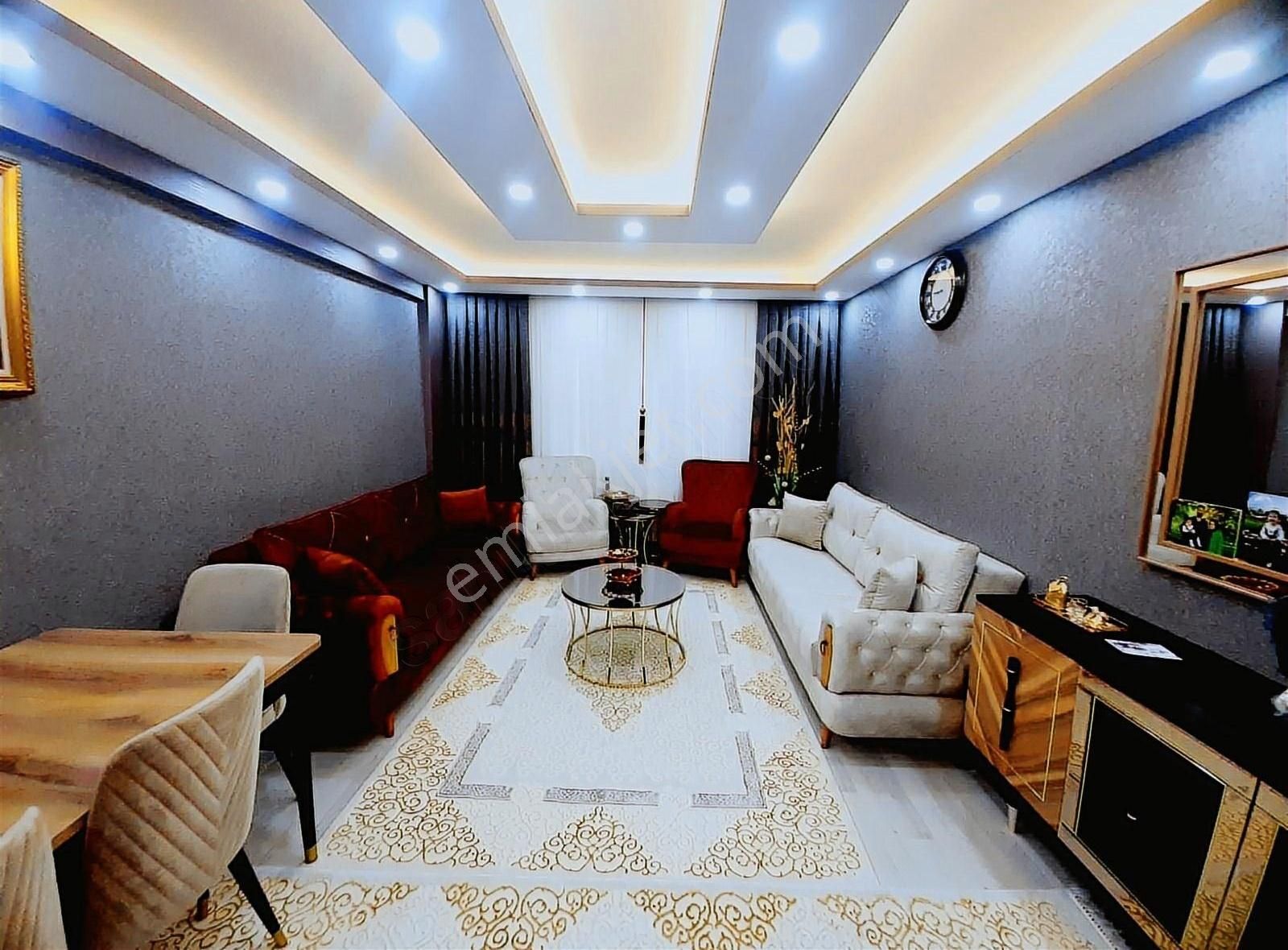 Karaköprü Akpıyarda Satılık Full 3+1 Bakımlı Giriş Kat Daire