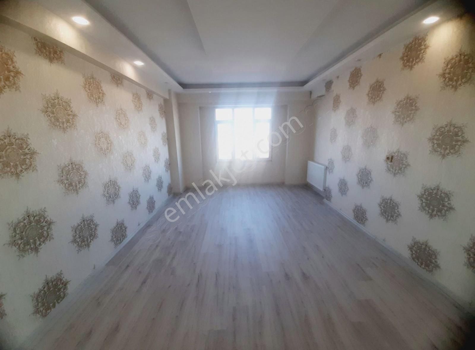Karaköprü Seyrantepede Satılık 4+1 Köşebaşı Arakat Daire