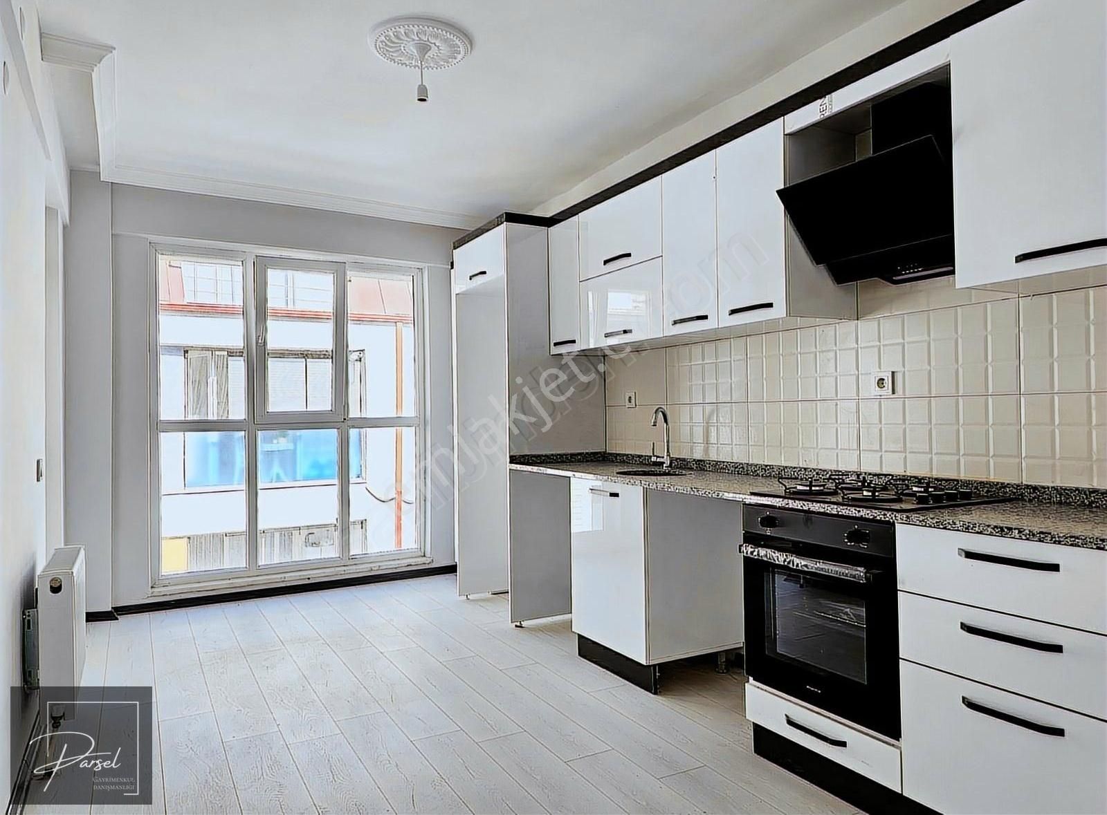 Parsel Gayrimenkulden Kumlubelde Sıfır 2+1 Daire 110 M²
