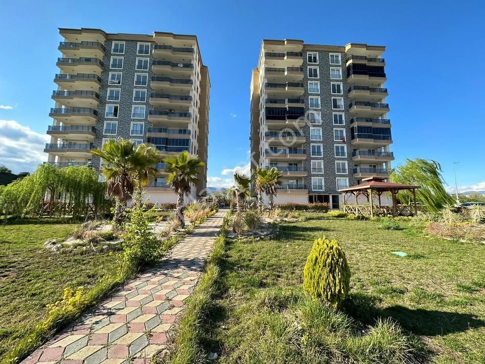 Nazilli🏡emlaktan-satılık Dallıcada Havuzlu Site İçi 3+1 Arakat Daire