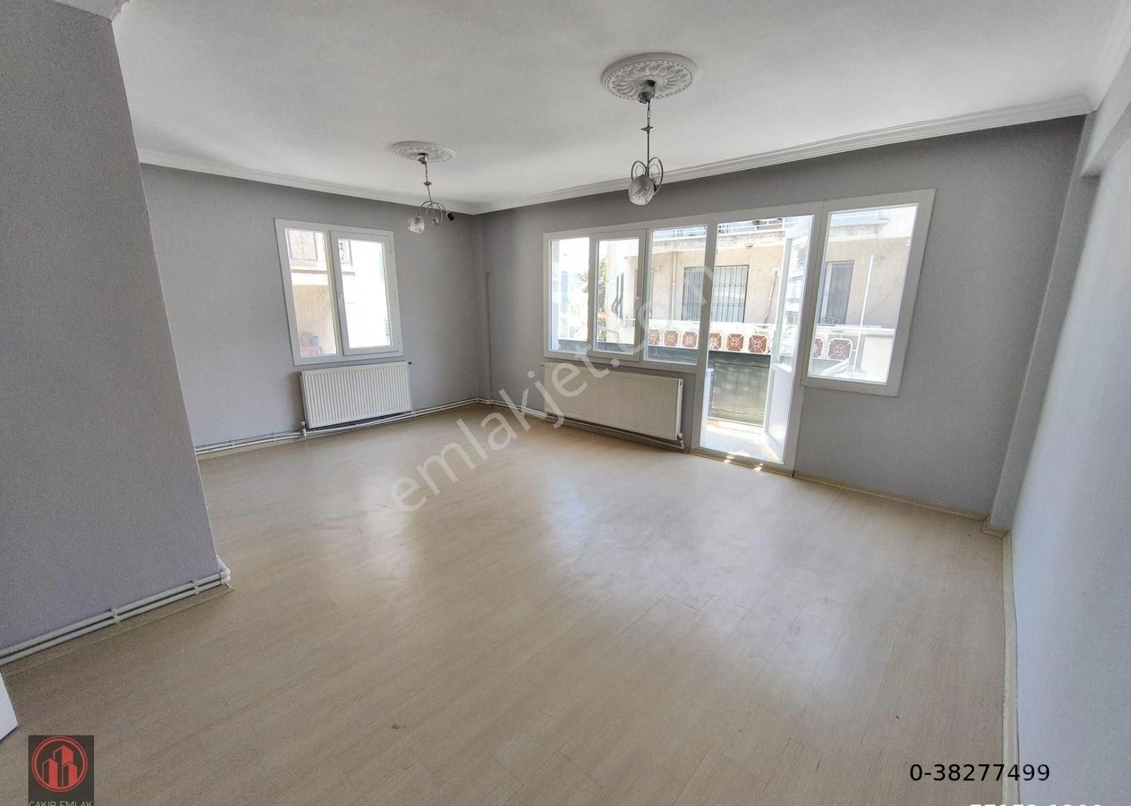 Balçovada Metro Yakını Arakat D.gazlı Kiralık 3+1 Daire