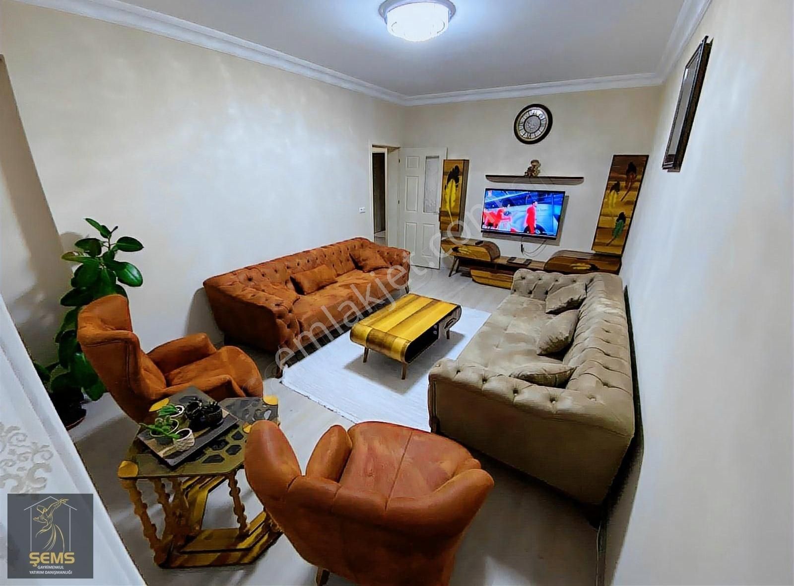 Fetih Caddesinde İl Jandarma Yakını Geniş 4+1 Daire