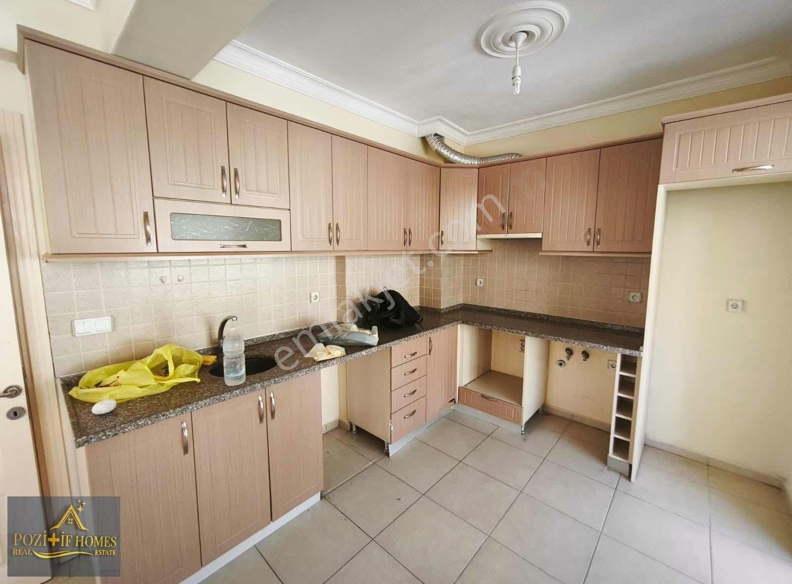 Taşyaka'da Ara Kat Eşyasız 3+1 Kiralık Daire