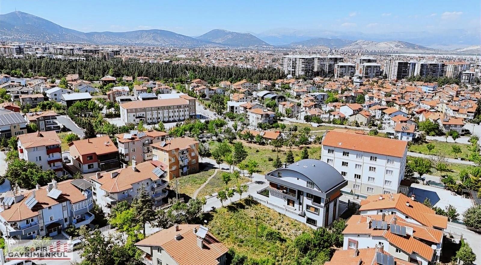 Hızırbey Ortaokulu Yanı Satılık Arsa