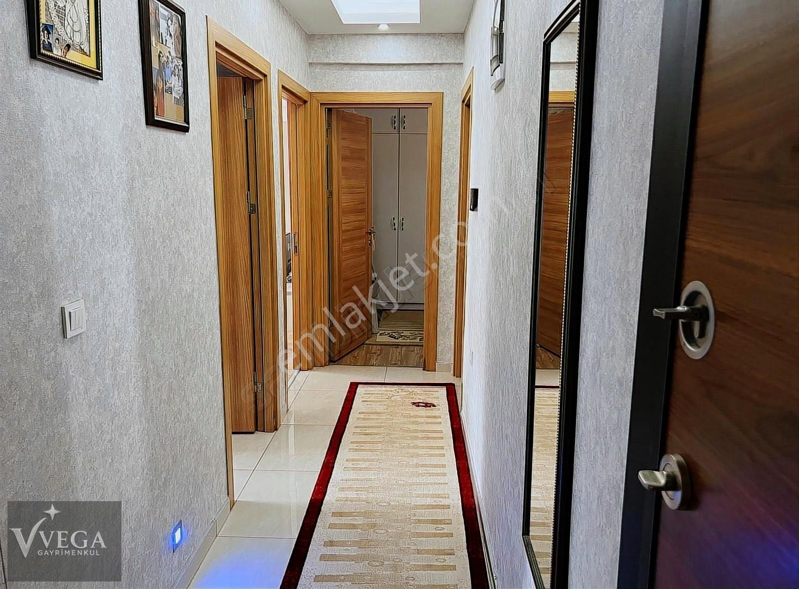 Karşıyaka Örnekköy'de 4+1 Kapalı Mutfak Teraslı Dubleks Daire - Görsel 10