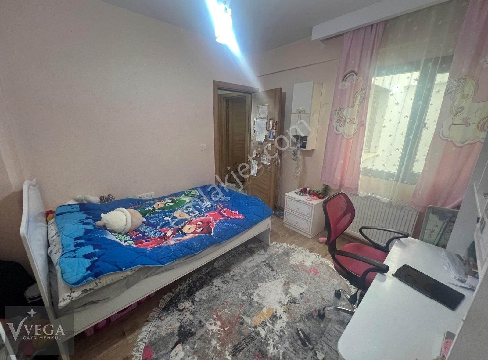 Karşıyaka Örnekköy'de 4+1 Kapalı Mutfak Teraslı Dubleks Daire - Görsel 6