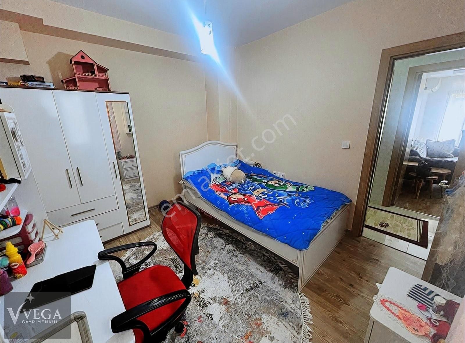 Karşıyaka Örnekköy'de 4+1 Kapalı Mutfak Teraslı Dubleks Daire - Görsel 24