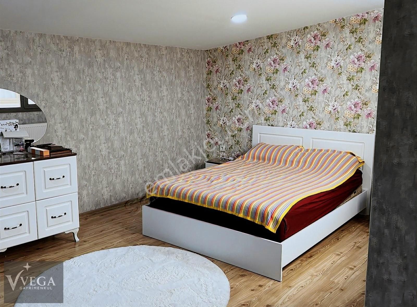 Karşıyaka Örnekköy'de 4+1 Kapalı Mutfak Teraslı Dubleks Daire - Görsel 21