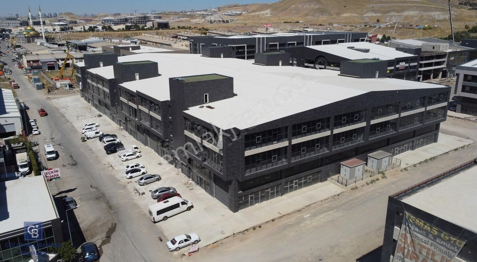 İvedik Osb'de, Köşe Başı Gökçek Bulvarı Paraleli Kiralık İşyeri