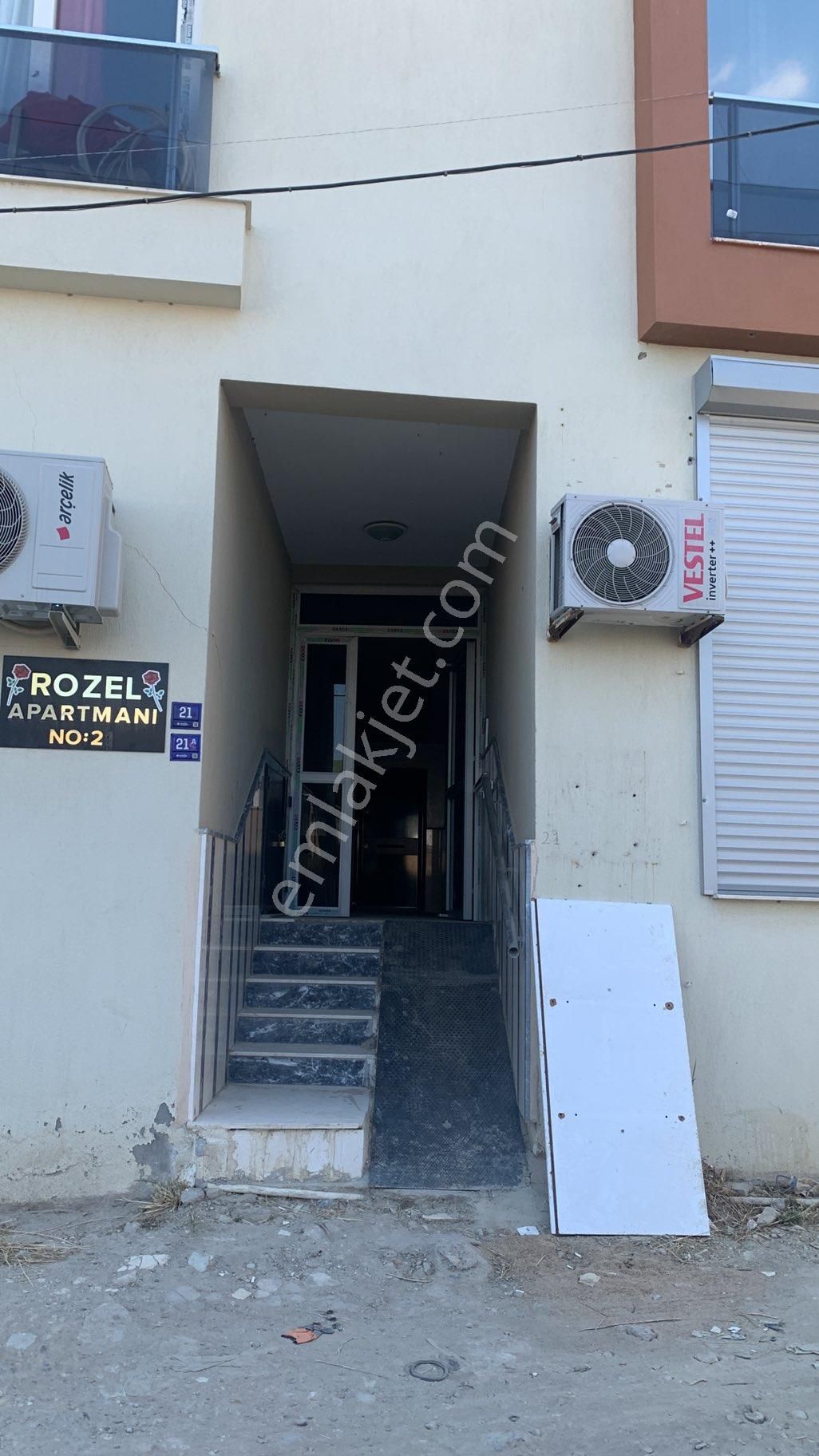 Kuşadası Merkezi Konumda Çarşıya Sahile Yakın Fırsat Daire