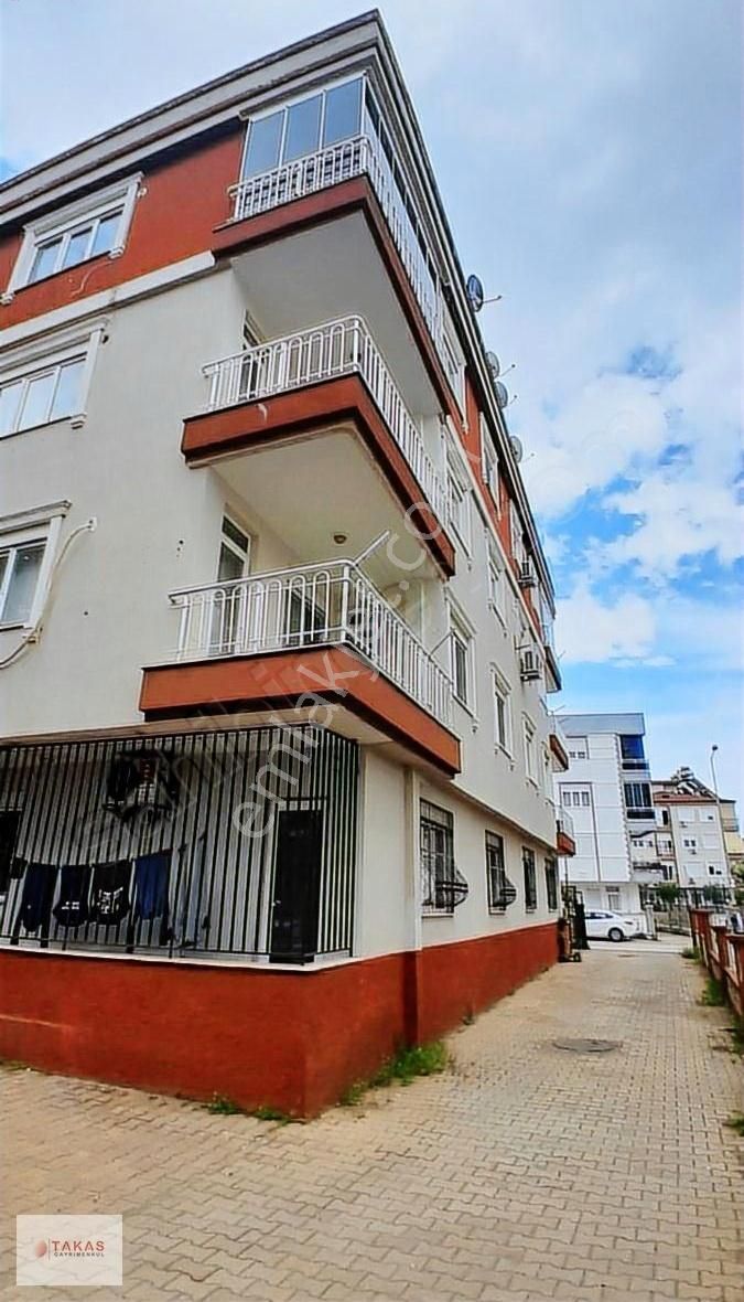 Satılık Daıre Ahatlı Okulun Dıbınde