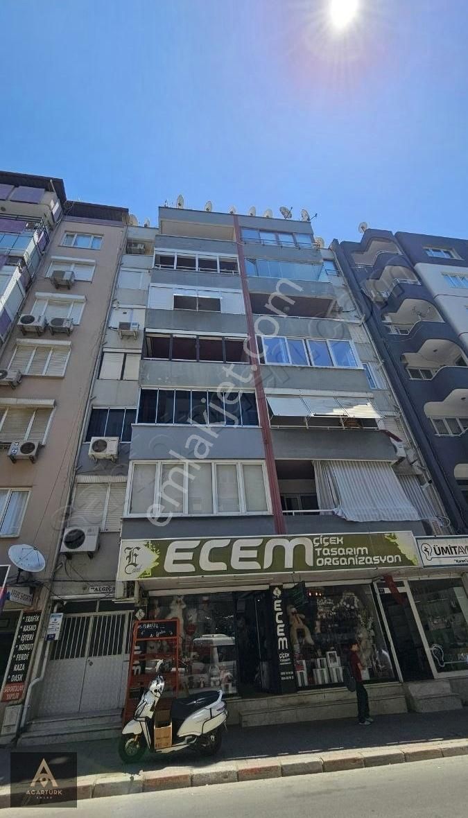 Nazilli Merkezde Hürriyet Cad. Satılık 3+1 Geniş Fırsat Daire!