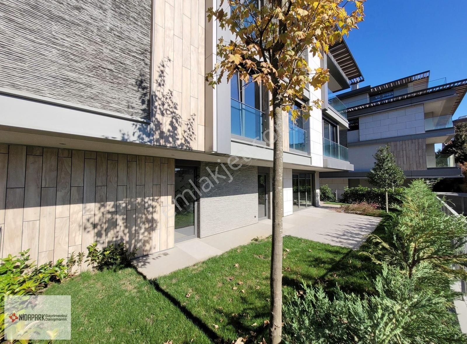 Yetkili Ofisten Nidapark İstinye'de Kiralık Bahçeli 3,5+1 Daire