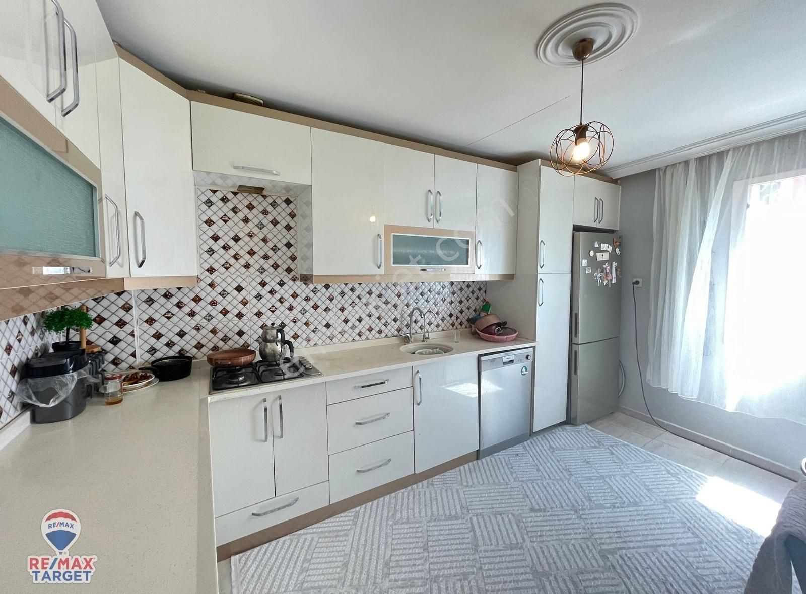 Bayraklı Onur Mh 2+1 Üst 2+1 Alt Toplam 4+2 Tek Tapu Çift Daire