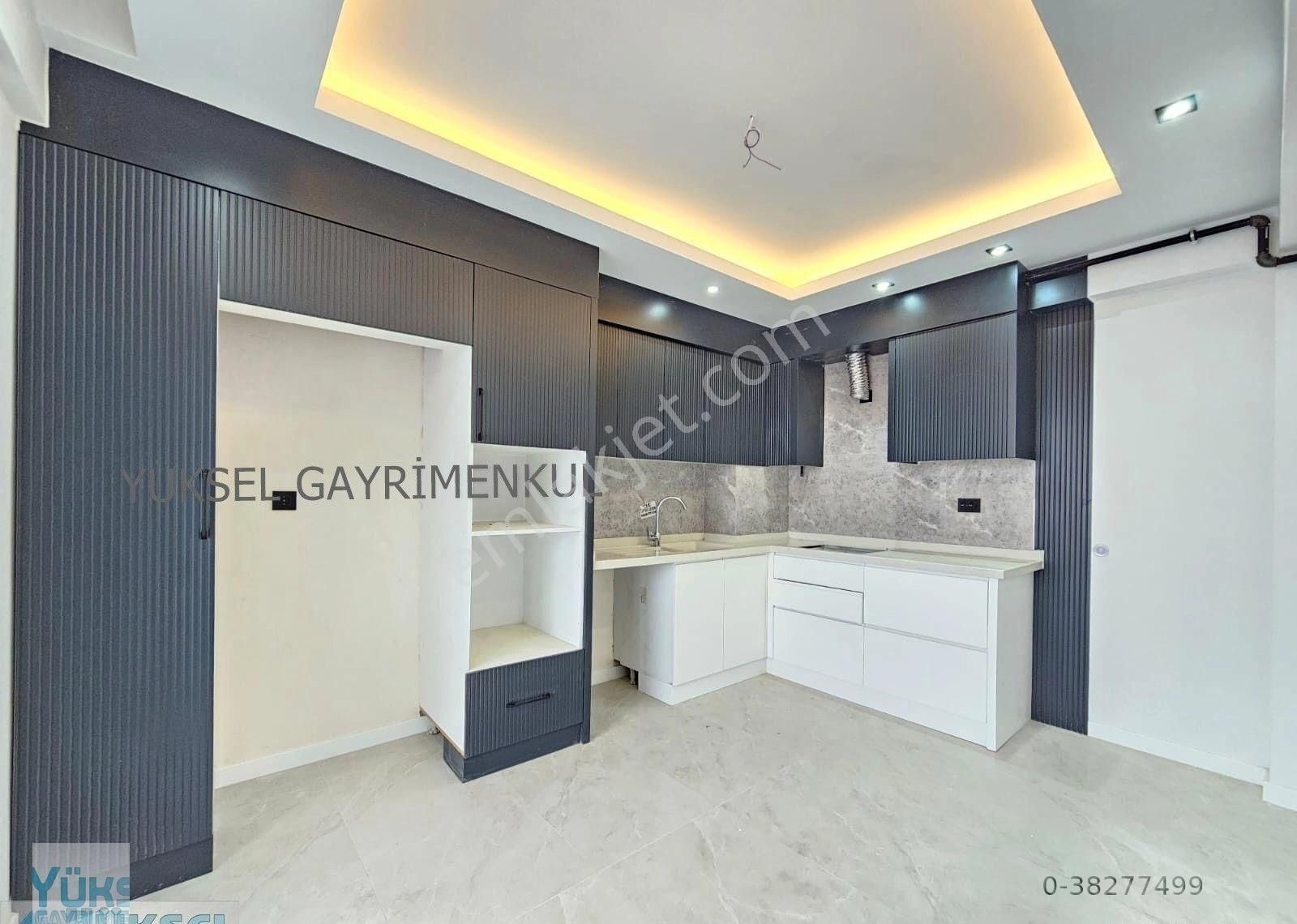 Denizli Şemikler'de 3+1 160 M2 Cadde Üstü Muhteşem Konunmda Satılık Lüks Daireler