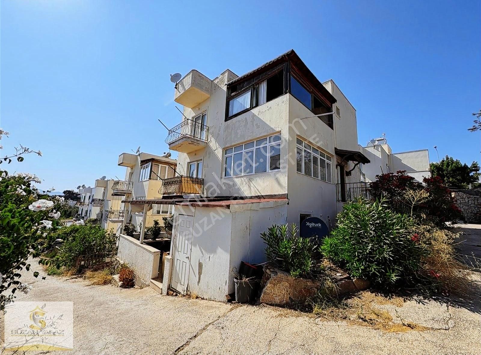 Bodrum Konacık 4+1 Deniz Manzaralı Satılık Trıplex