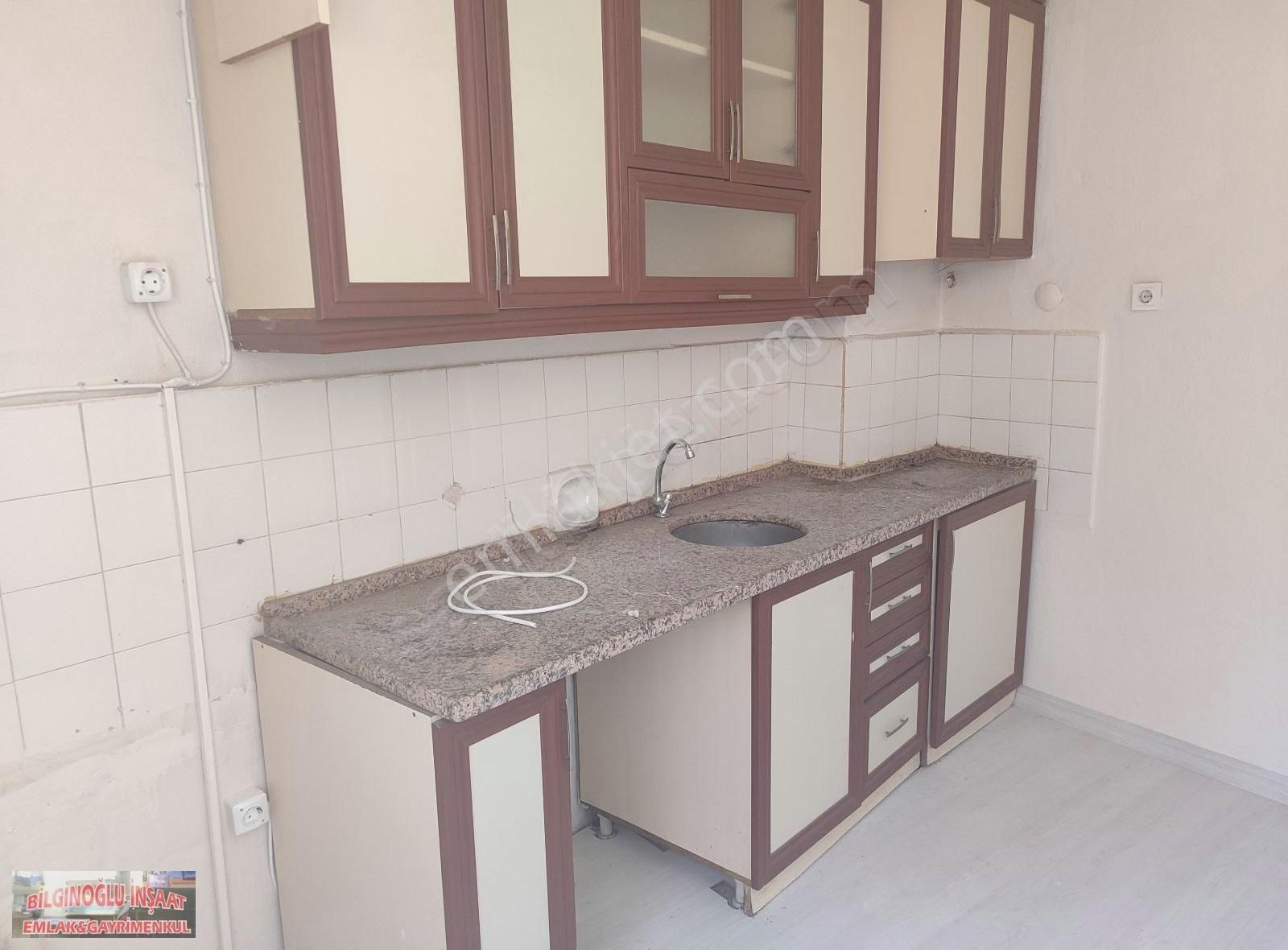 Bilginoğlu Emlak'tan Karaköy Pazarının İçinde 2+1 Ara Kat