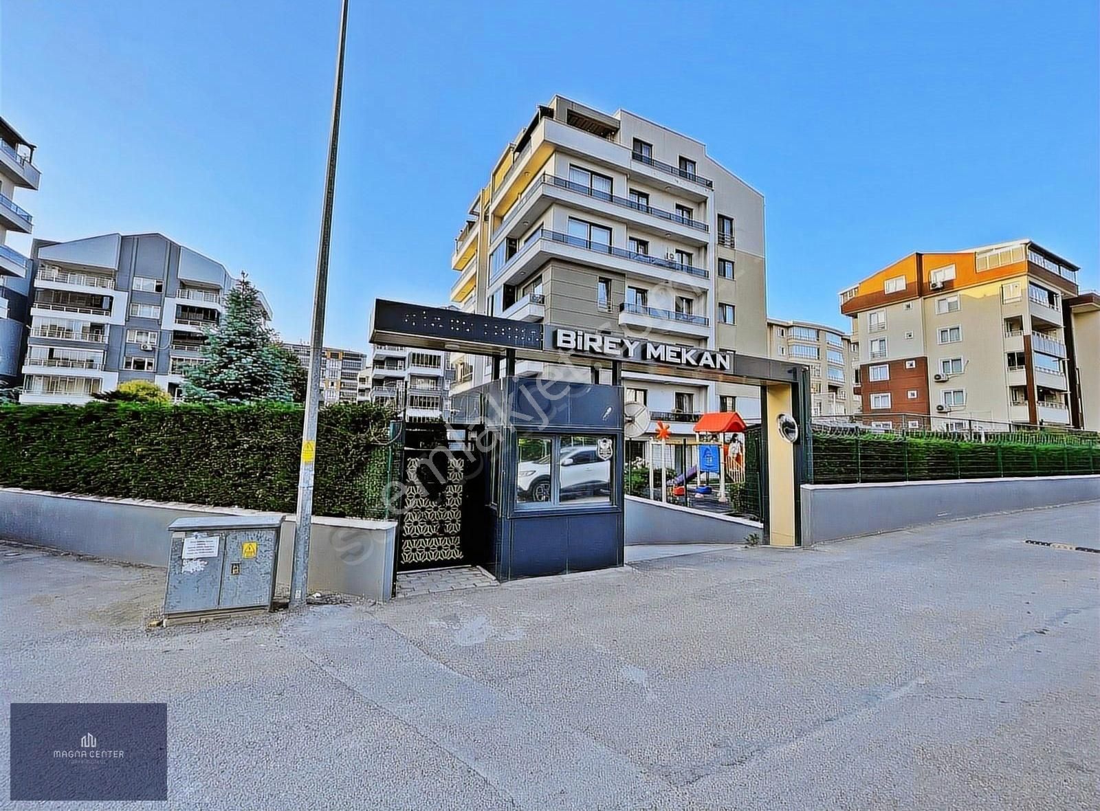 Magnadan 29 Ekimde Site İçi 3+1 Arakat 175m2 Kiralık Daire