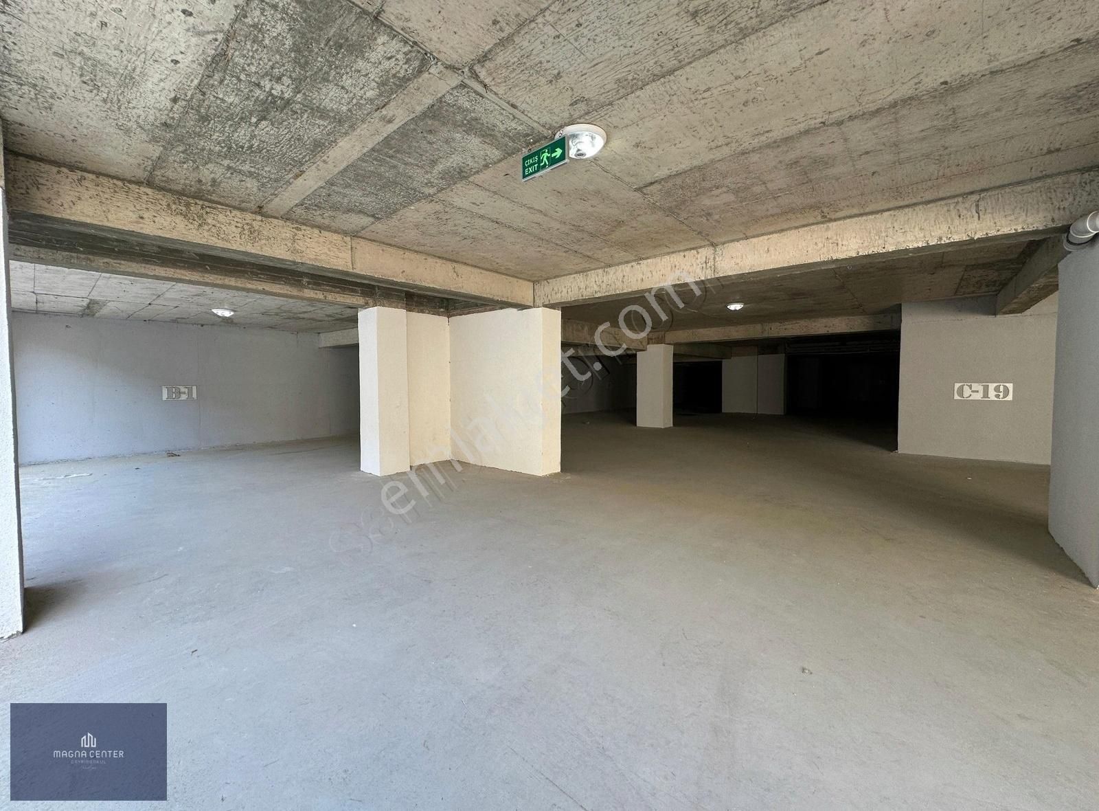 Magna Dan Bulvar Üzeri Havuzlu Sitede 2+1 Kiralık Sıfır Daire