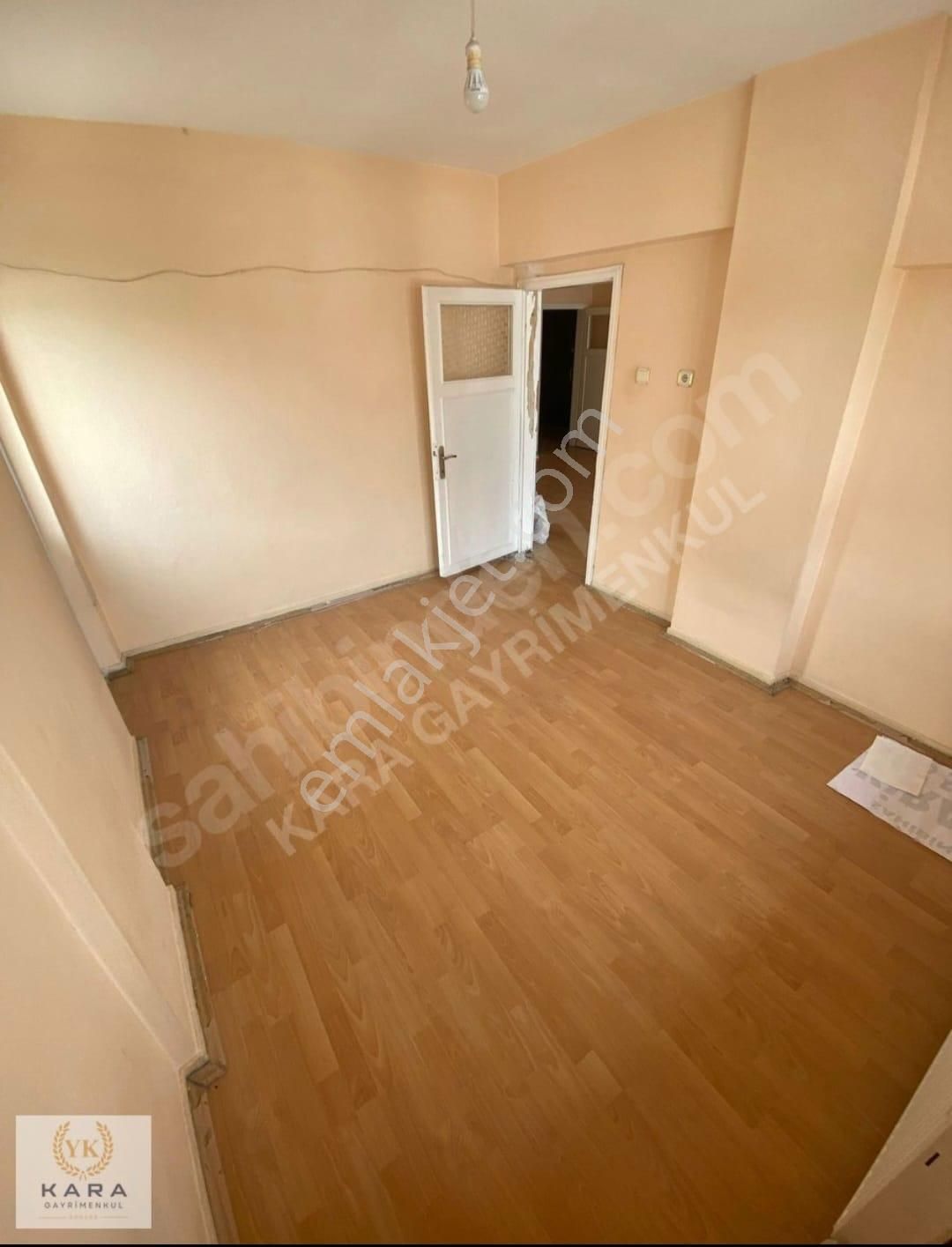 Kara'dan Atatürk Mahallesinde Kiralık Daire 3+1 Fırsat Dairesi