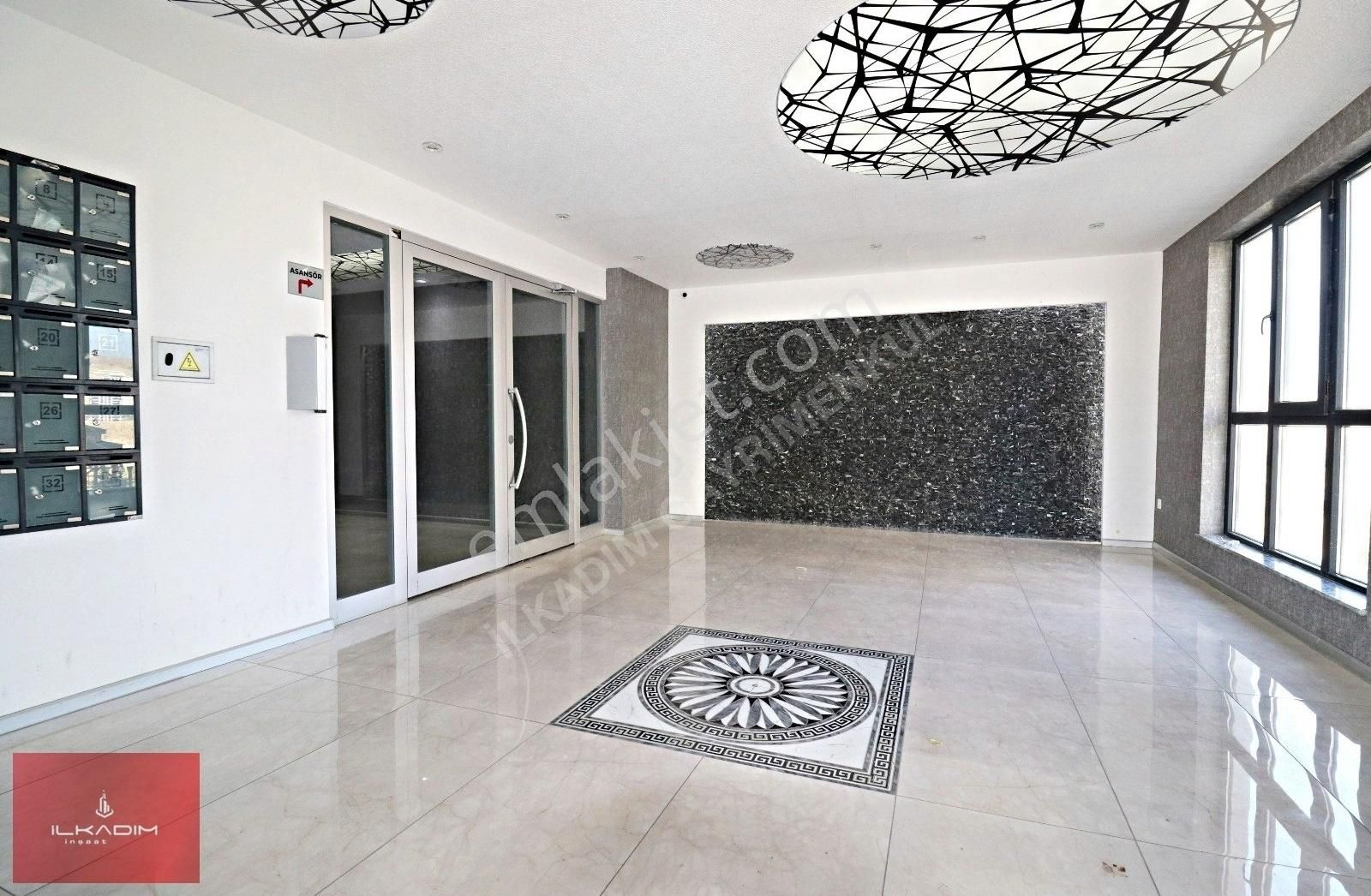 İlkadımdan Yükseltepede Saunalı Teras Balkonlu Güney Cephe 4+1