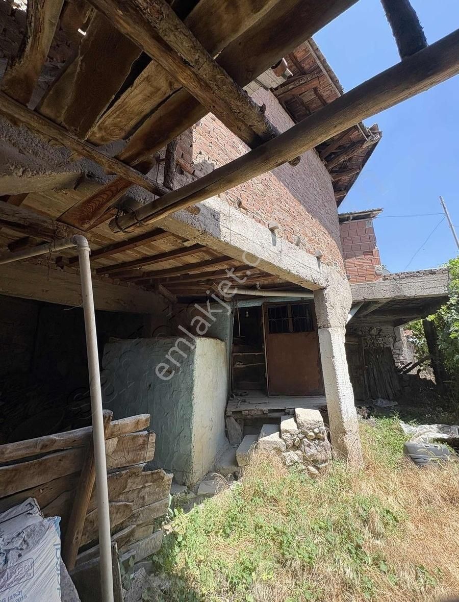 Temenos'tan Bozkuş'ta Satılık Köy Evi