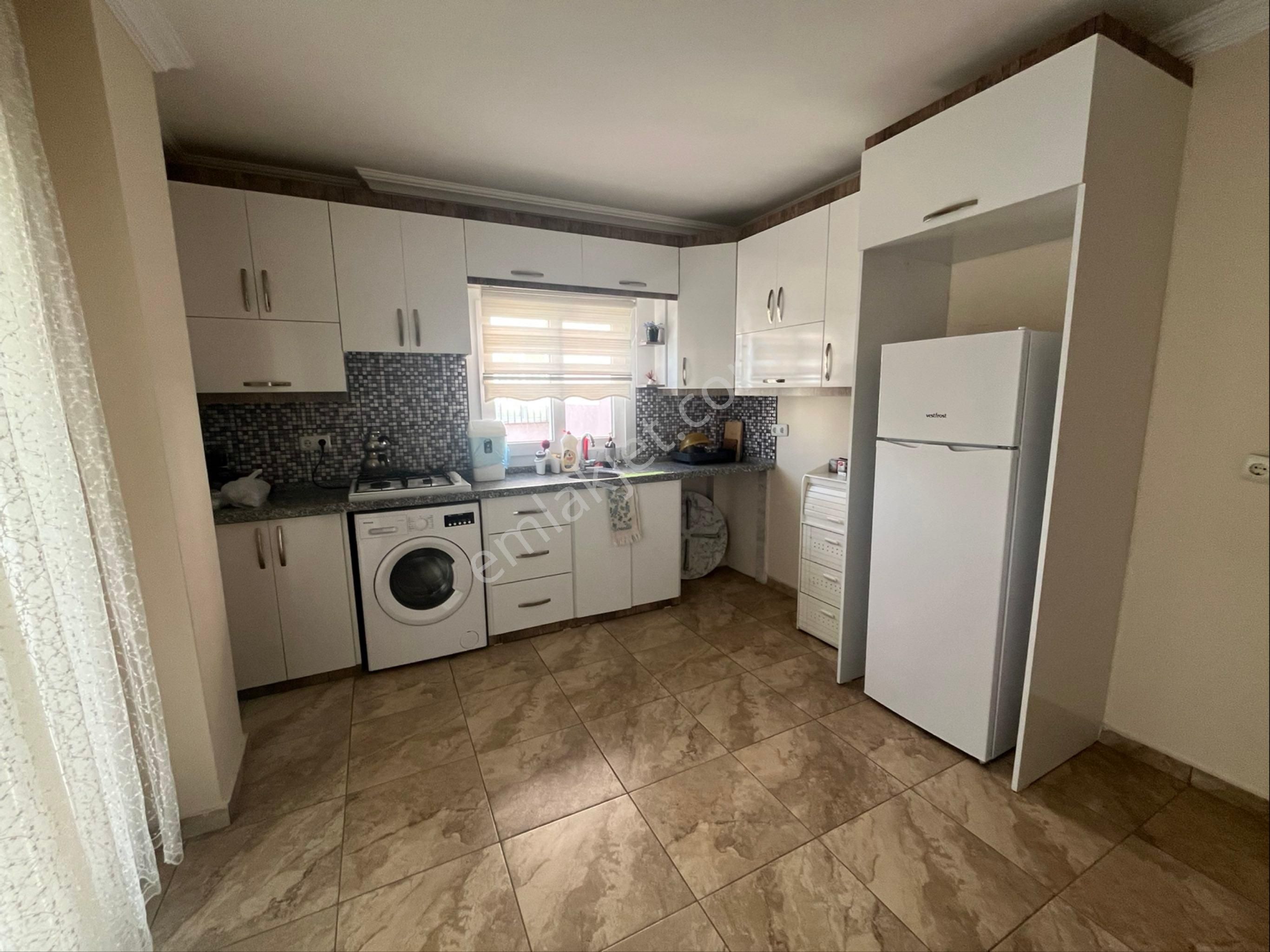Silifke Merkezde Satılık Geniş Daire