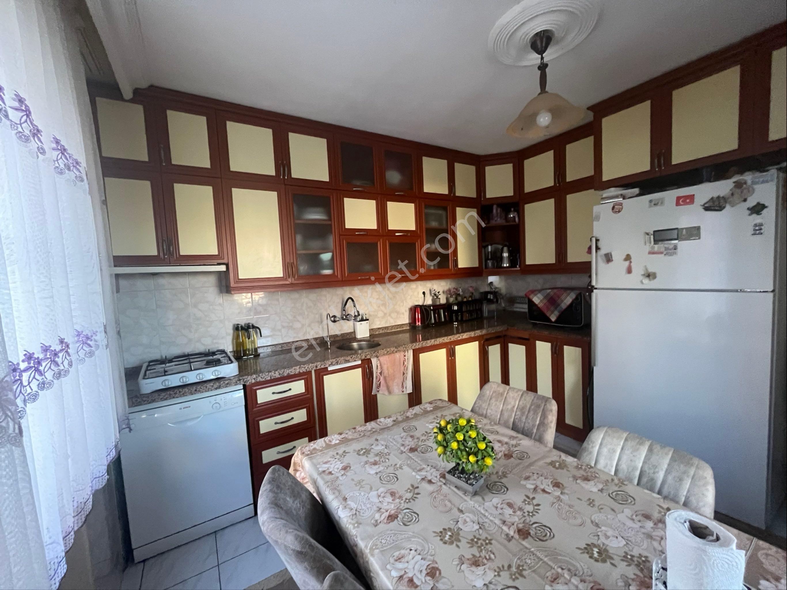 Taşucu Merkezde Satılık Geniş Daire - Görsel 5