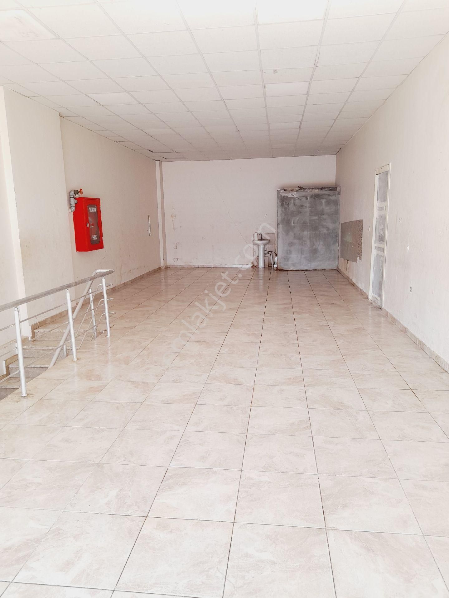 Gatem Et Halli Bitişiğinde Kiralık İş Yeri