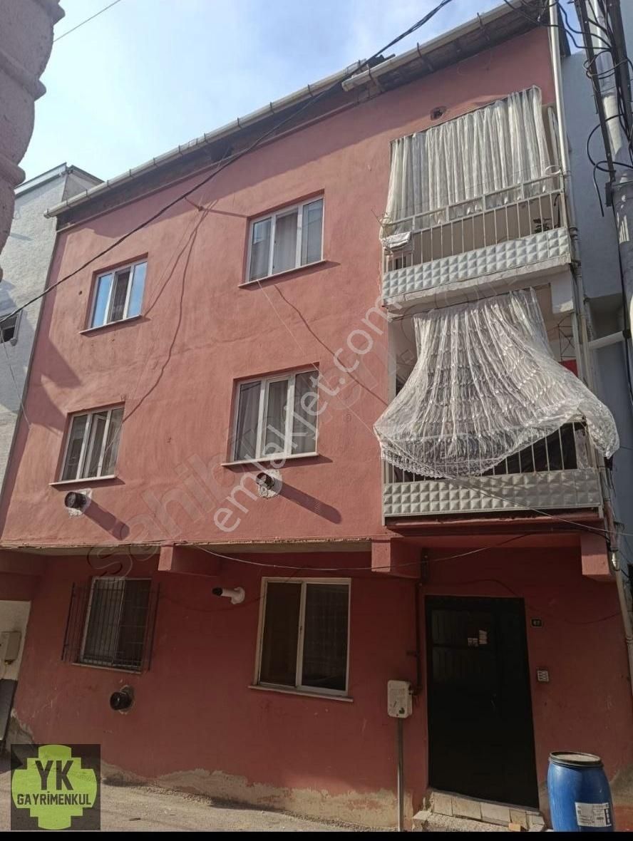 Kiralık Emek F.s.m 2.5+1 Girişkat Bahçeli 90 M2 Makbul Yanı
