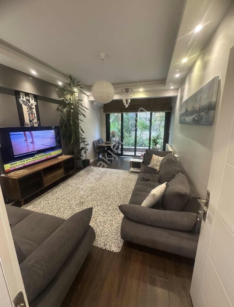 Beşiktaş Çırağanda Kiralık Süper Bahçe Katı Daire