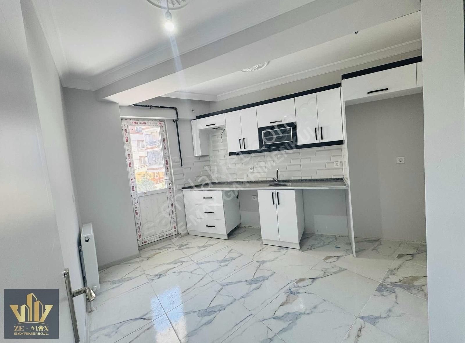 Ze-max^tan Bahçelievler Mah.sıfır İskanlı 2+1 Acil Satılık Daire