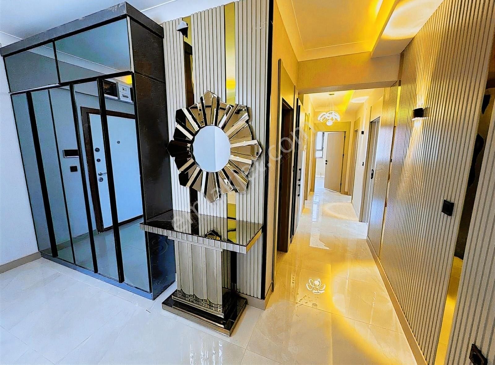 Keçiören De Merkezi Konum Süper Genişlik Acil 165 M2 4+1 Daire