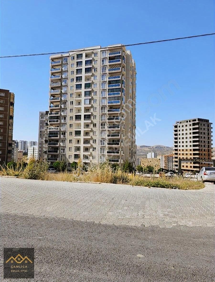 Çamlıca Emlaktan Satılık 3+1 Geniş Ultra Lüks Daire - Görsel 24