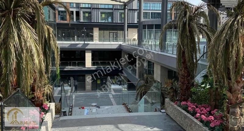 Torkam E5 Metropark Sefaköy B-1 Katında Dükkan