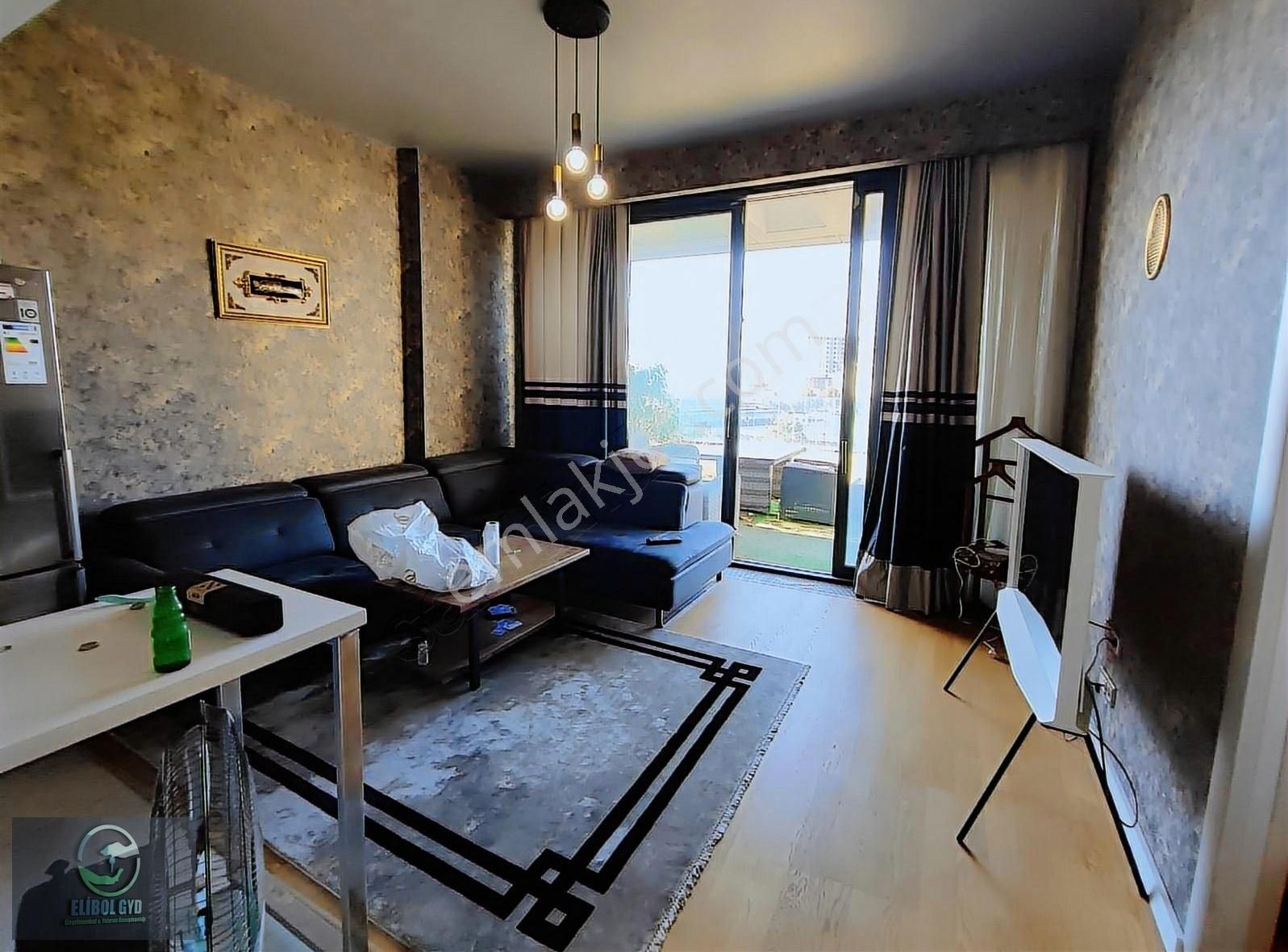 The İstanbul Residence 1+1, Teraslı Satılık Boş Daire