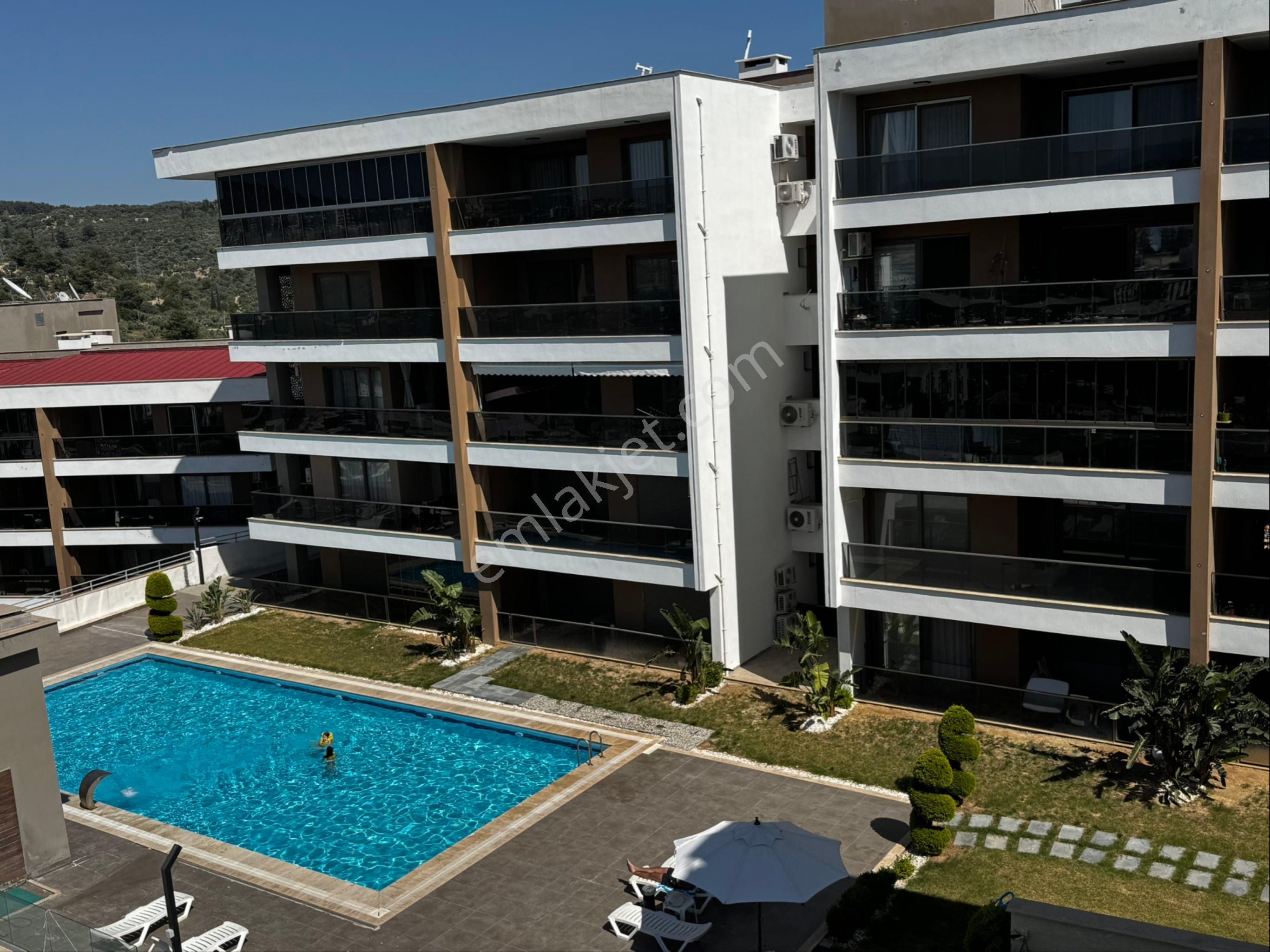 Kusadası Merkezi Konum Lüks Rezidans 3+1 Daire