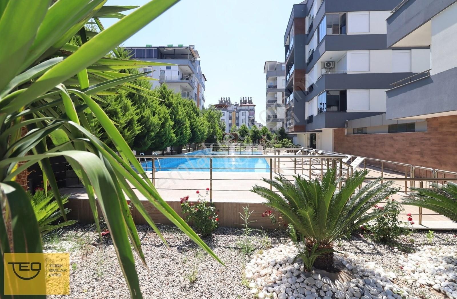 Liman Mahallesi Lüks Site İçi 1+1 Satılık Daire