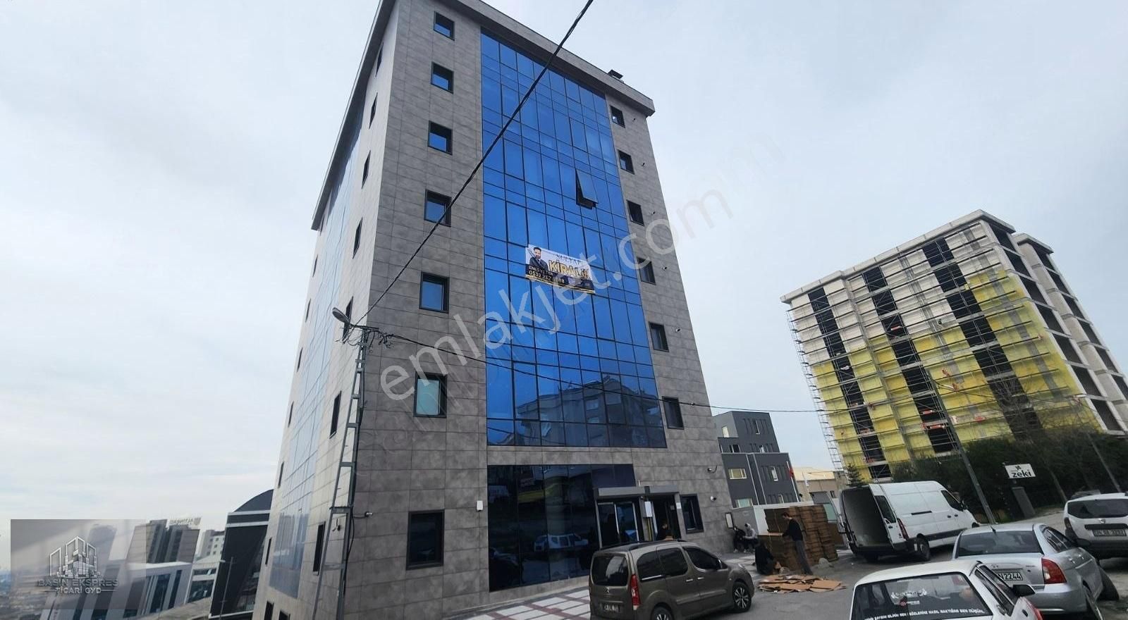 Sulyapıdan Sıfır İskanlı Plaza Katı Ofisi