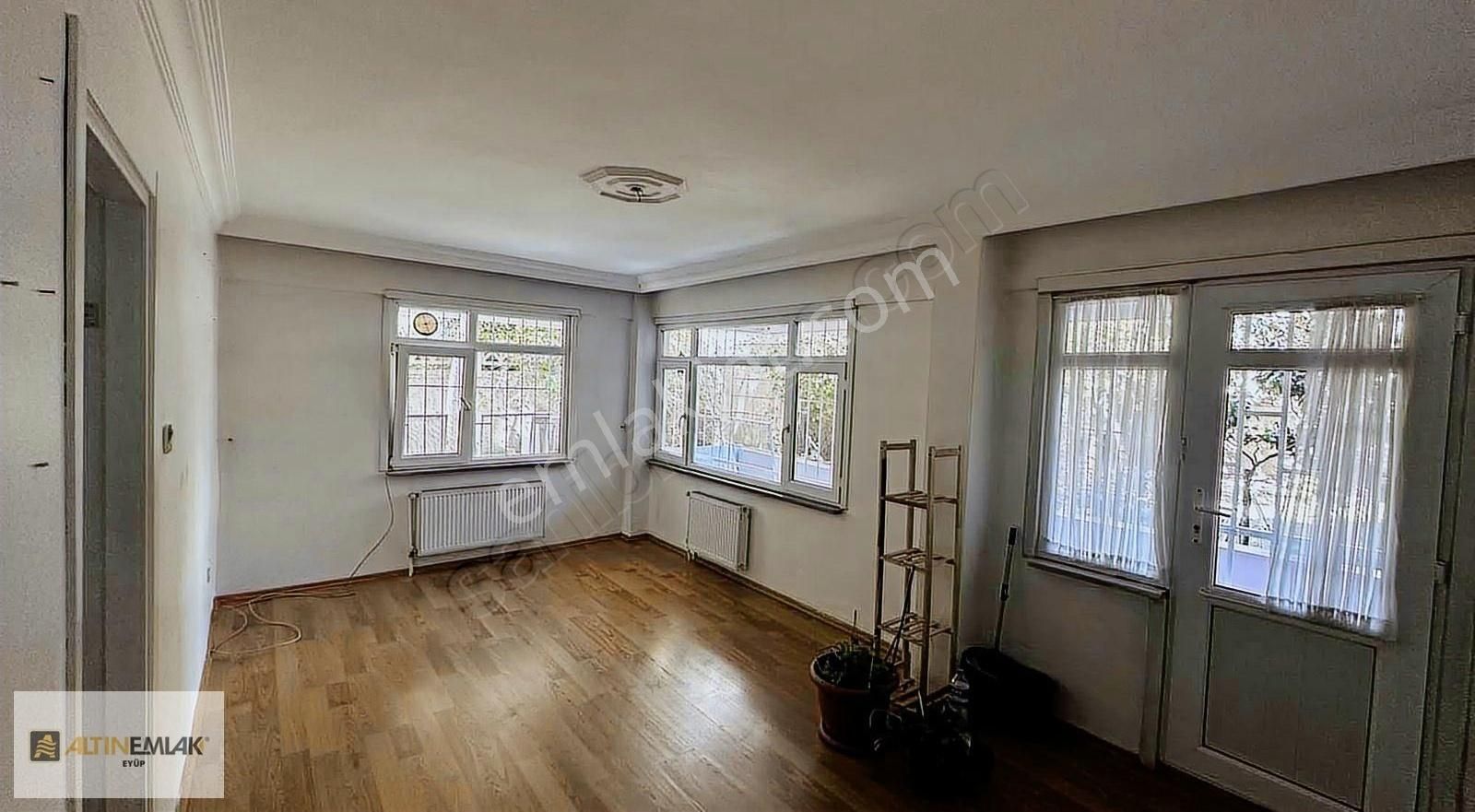 Altın Emlak Eyüp Elif Rana Özdemir Den Kiralık Daire