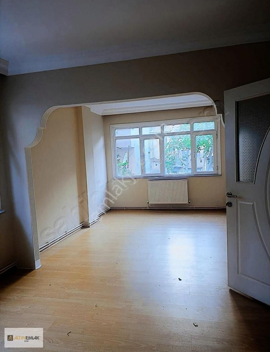 Eyüpsultan Nişanca Mahallesin'de 2+1 Kiralık Daire