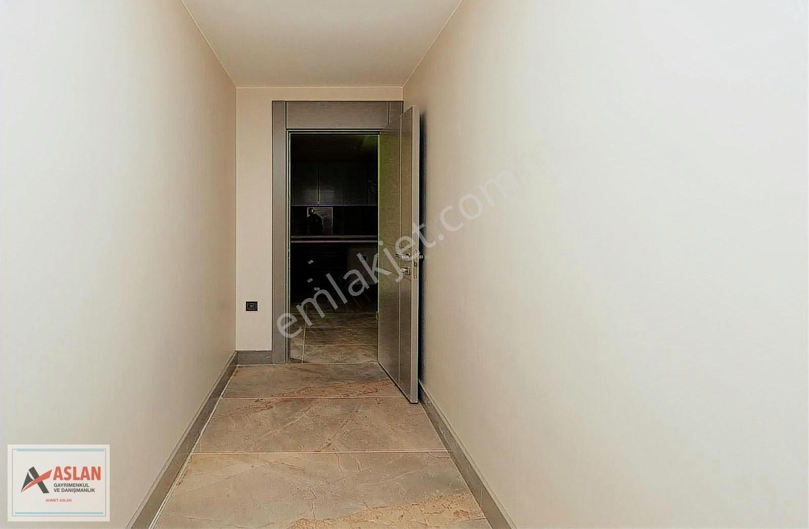 Çengelköy Hasbahçe Evlerinde Bahçeli 3+1/200 M2 Bahçe Katı - Görsel 2